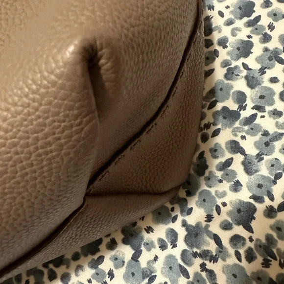 Tory Burch purse used twice like new - Picture 7 of 9